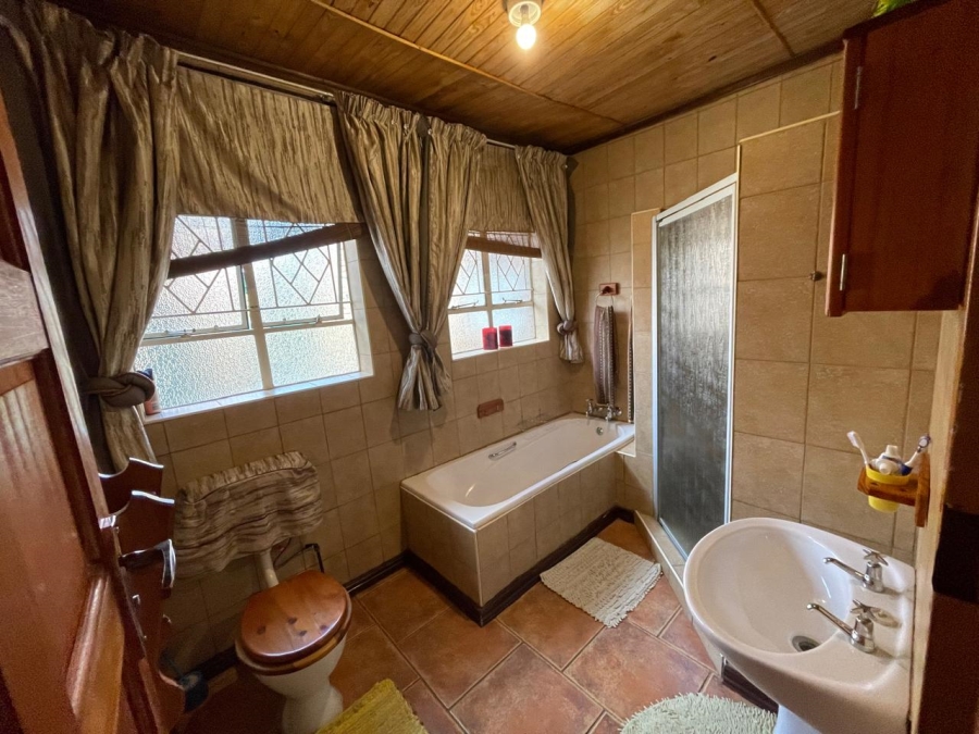 4 Bedroom Property for Sale in Riebeeckstad Free State